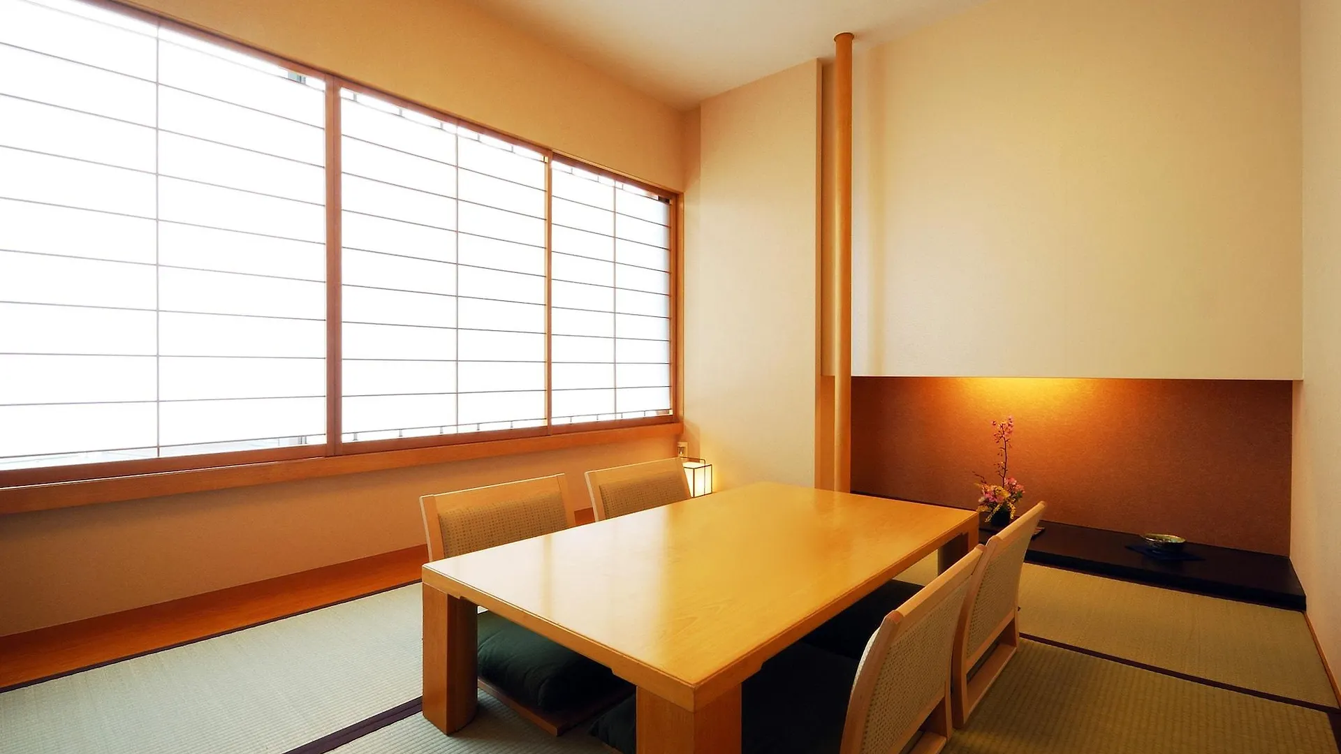 Hotel Grand Arc Hanzomon Tokyo 3*,