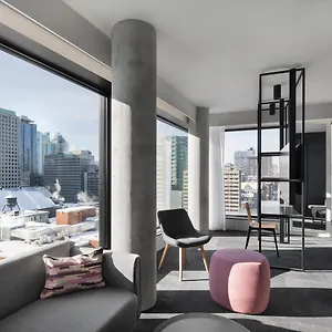 Monville Hotel Montreal